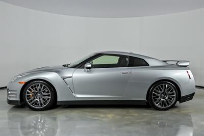 2016 Nissan GT-R Premium-BONE STOCK-SHOWROOM QUALITY!   - Photo 8 - Joliet, IL 60435