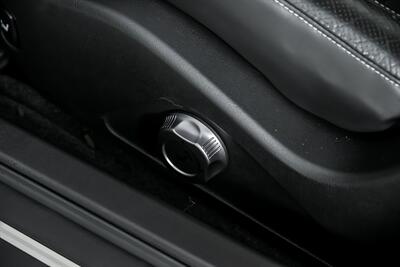 2016 Nissan GT-R Premium-BONE STOCK-SHOWROOM QUALITY!   - Photo 26 - Joliet, IL 60435