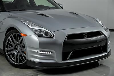 2016 Nissan GT-R Premium-BONE STOCK-SHOWROOM QUALITY!   - Photo 3 - Joliet, IL 60435