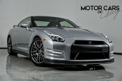 2016 Nissan GT-R Premium-BONE STOCK-SHOWROOM QUALITY!   - Photo 1 - Joliet, IL 60435