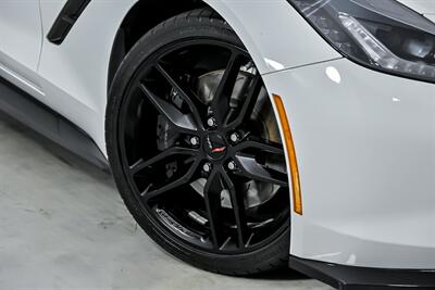 2019 Chevrolet Corvette Stingray Z51   - Photo 4 - Joliet, IL 60435