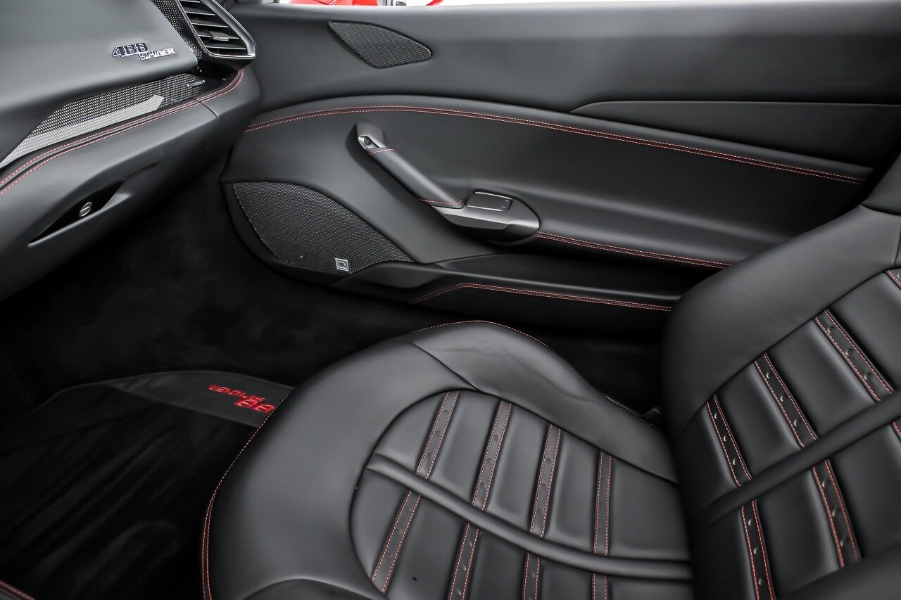 2017 Ferrari 488 GTB Base - Photo 44