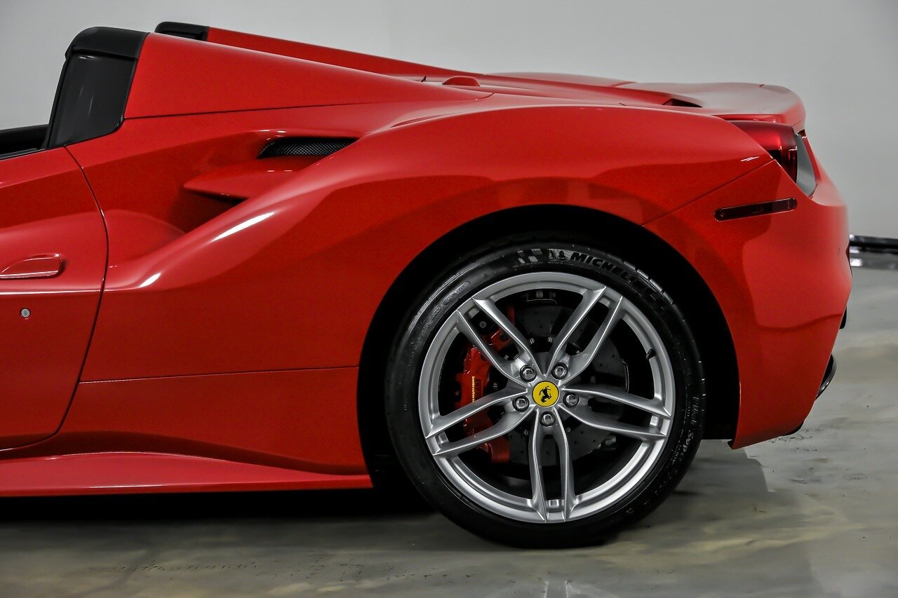 2017 Ferrari 488 GTB Base - Photo 9