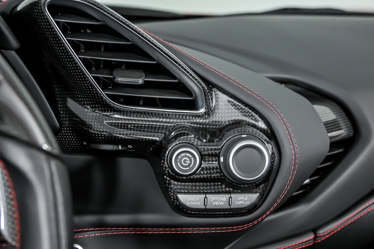 2017 Ferrari 488 GTB Base - Photo 40