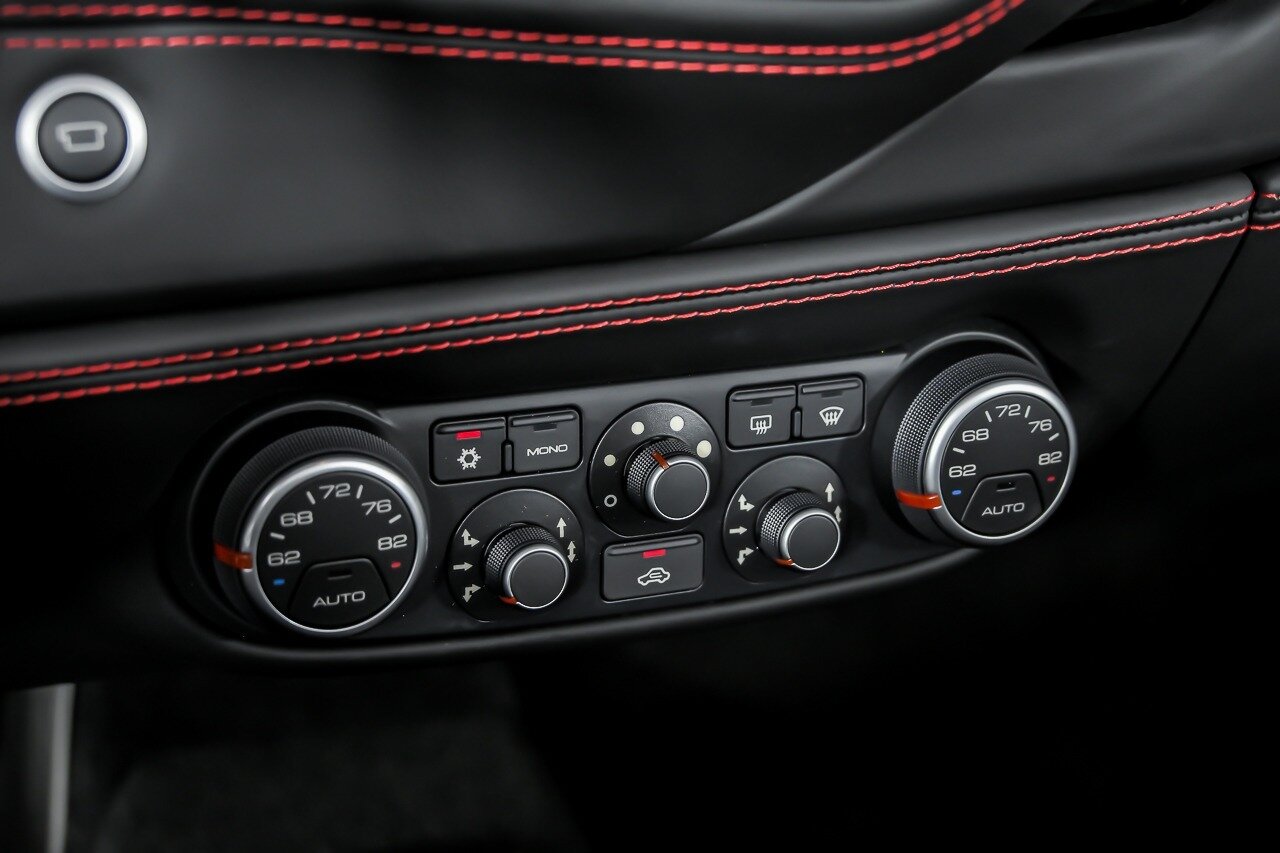 2017 Ferrari 488 GTB Base - Photo 41