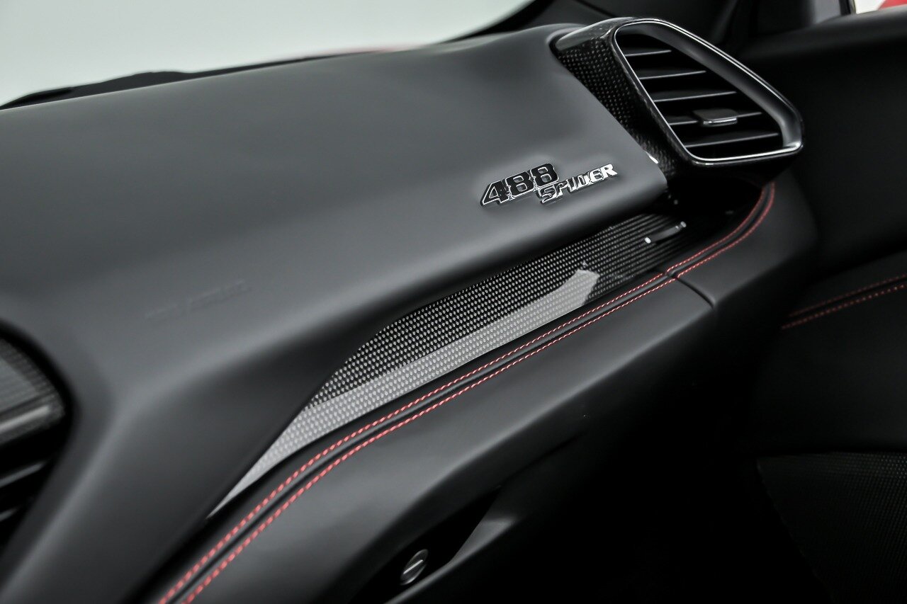 2017 Ferrari 488 GTB Base - Photo 42