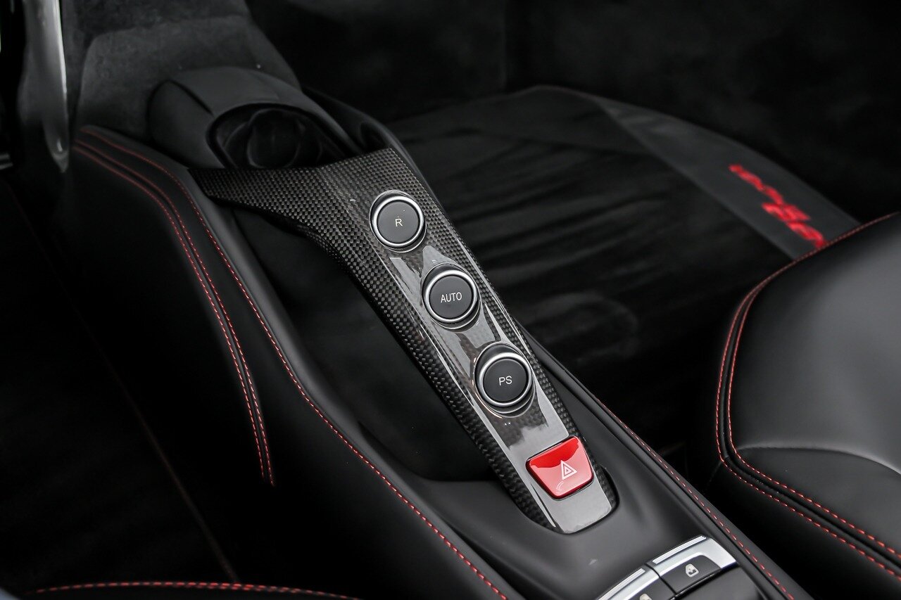 2017 Ferrari 488 GTB Base - Photo 43