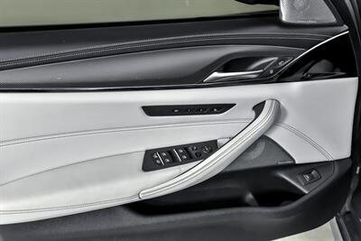 2022 BMW M5 COMPETITION   - Photo 18 - Joliet, IL 60435