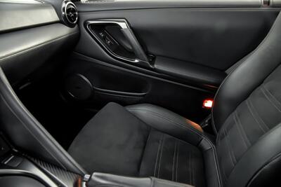 2017 Nissan GT-R Premium   - Photo 40 - Joliet, IL 60435