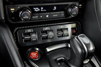 2017 Nissan GT-R Premium   - Photo 37 - Joliet, IL 60435