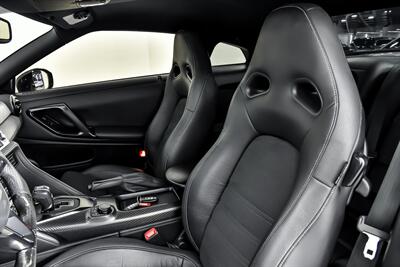 2017 Nissan GT-R Premium   - Photo 23 - Joliet, IL 60435