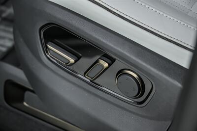 2025 Rivian R1T Ascend - Photo 26 - Joliet, IL 60435