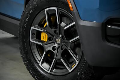 2025 Rivian R1T Ascend - Photo 4 - Joliet, IL 60435