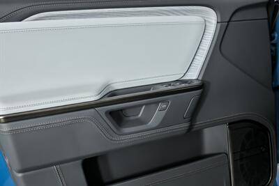 2025 Rivian R1T Ascend - Photo 18 - Joliet, IL 60435