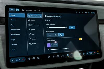 2025 Rivian R1T Ascend - Photo 31 - Joliet, IL 60435