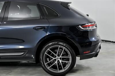 2022 Porsche Macan -1 OWNER & CLEAN CARFAX   - Photo 9 - Joliet, IL 60435