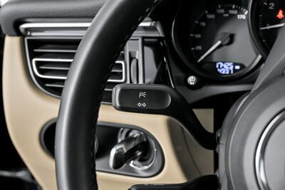 2022 Porsche Macan -1 OWNER & CLEAN CARFAX   - Photo 30 - Joliet, IL 60435