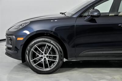 2022 Porsche Macan -1 OWNER & CLEAN CARFAX   - Photo 7 - Joliet, IL 60435
