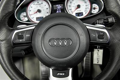 2012 Audi R8 5.2 quattro Spyder   - Photo 30 - Joliet, IL 60435