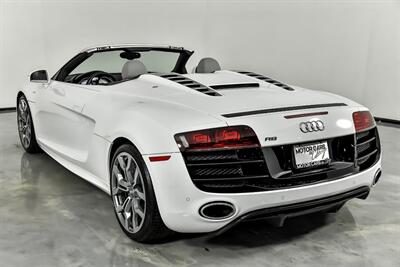 2012 Audi R8 5.2 quattro Spyder   - Photo 10 - Joliet, IL 60435