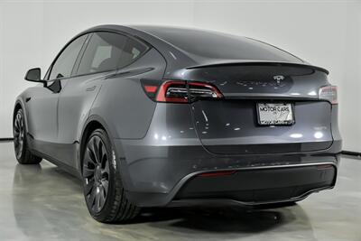 2022 Tesla Model Y Performance - Photo 10 - Joliet, IL 60435