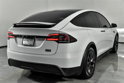 2023 Tesla Model X Plaid   - Photo 12 - Joliet, IL 60435