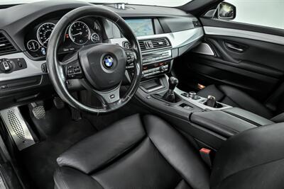 2013 BMW 550i-RARE MANUAL TRANS! - Photo 20 - Joliet, IL 60435