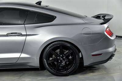 2020 Ford Mustang GT Premium   - Photo 9 - Joliet, IL 60435