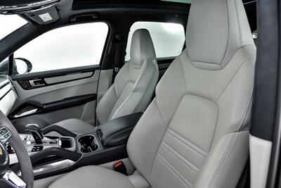2019 Porsche Cayenne Turbo - Photo 24 - Joliet, IL 60435