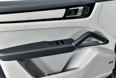 2019 Porsche Cayenne Turbo - Photo 18 - Joliet, IL 60435