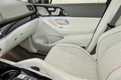2024 Mercedes-Benz GLS Mercedes-Maybach GLS 600-WHITE ON WHITE!   - Photo 38 - Joliet, IL 60435