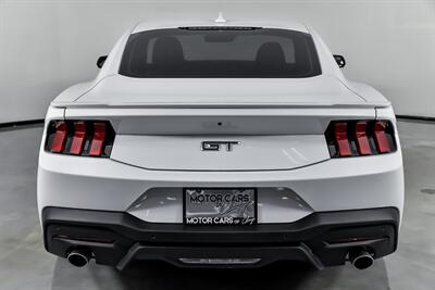 2024 Ford Mustang GT   - Photo 11 - Joliet, IL 60435