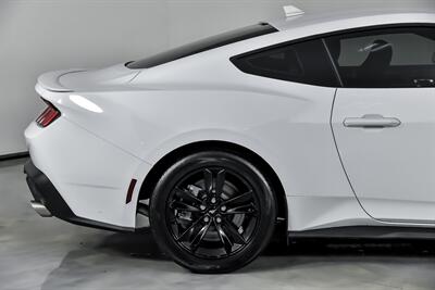 2024 Ford Mustang GT   - Photo 13 - Joliet, IL 60435