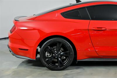 2021 Ford Mustang EcoBoost   - Photo 13 - Joliet, IL 60435