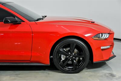 2021 Ford Mustang EcoBoost   - Photo 15 - Joliet, IL 60435