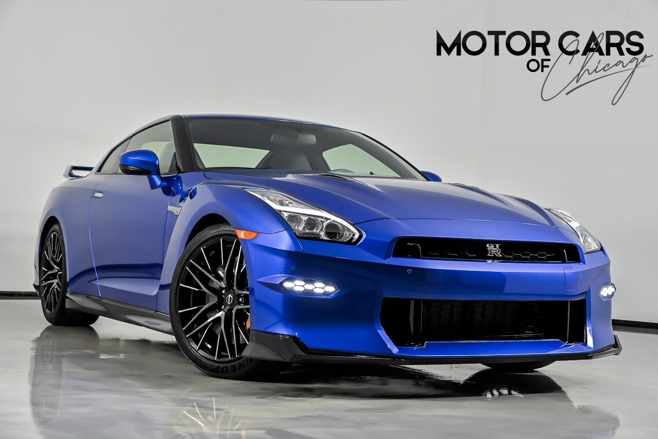 2024 Nissan GT-R's photo