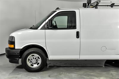 2019 Chevrolet Express 2500   - Photo 7 - Joliet, IL 60435