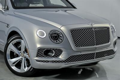 2019 Bentley Bentayga V8   - Photo 3 - Joliet, IL 60435