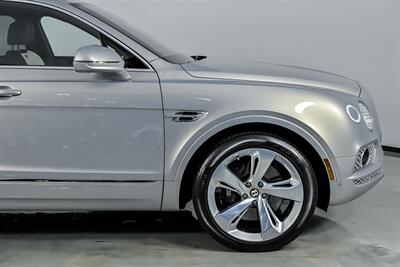 2019 Bentley Bentayga V8   - Photo 15 - Joliet, IL 60435