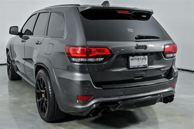 2018 Jeep Grand Cherokee Trackhawk   - Photo 10 - Joliet, IL 60435