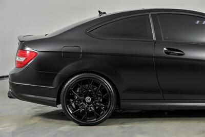 2012 Mercedes-Benz C 63 AMG - Photo 13 - Joliet, IL 60435