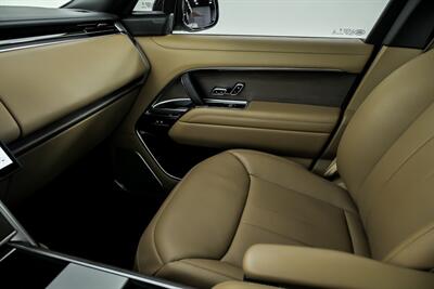 2025 Land Rover Range Rover P530 Autobiography LWB - Photo 36 - Joliet, IL 60435