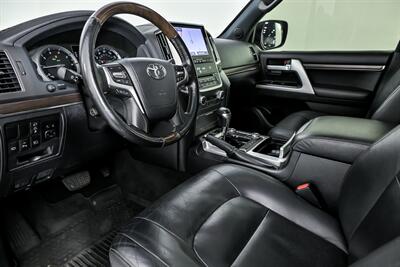 2020 Toyota Land Cruiser Heritage Edition - Photo 20 - Joliet, IL 60435