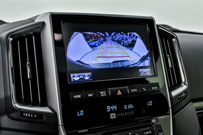 2020 Toyota Land Cruiser Heritage Edition - Photo 33 - Joliet, IL 60435