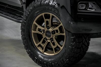 2020 Toyota Land Cruiser Heritage Edition - Photo 4 - Joliet, IL 60435