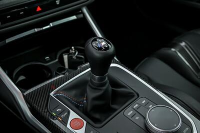 2025 BMW M2 -CARBON BUCKETS   - Photo 38 - Joliet, IL 60435