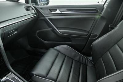 2019 Volkswagen Golf R 4Motion   - Photo 34 - Joliet, IL 60435