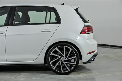 2019 Volkswagen Golf R 4Motion   - Photo 9 - Joliet, IL 60435