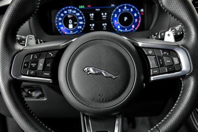 2020 Jaguar F-PACE SVR   - Photo 30 - Joliet, IL 60435