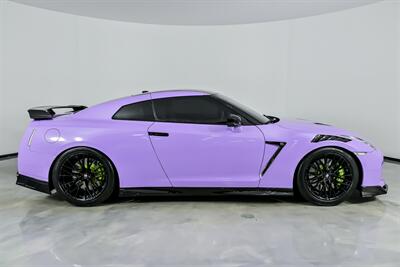 2020 Nissan GT-R Premium-OVER $40K MODS-CUSTOM INTERIOR & EXTERIOR - Photo 14 - Joliet, IL 60435